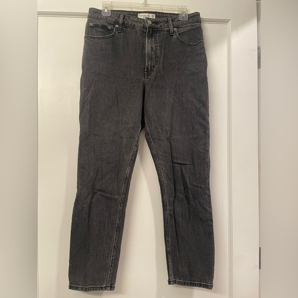 Abercrombie The Mom High Rise Curve love